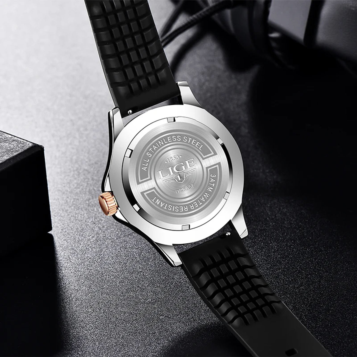 LIGE Ocean Diver on the wrist